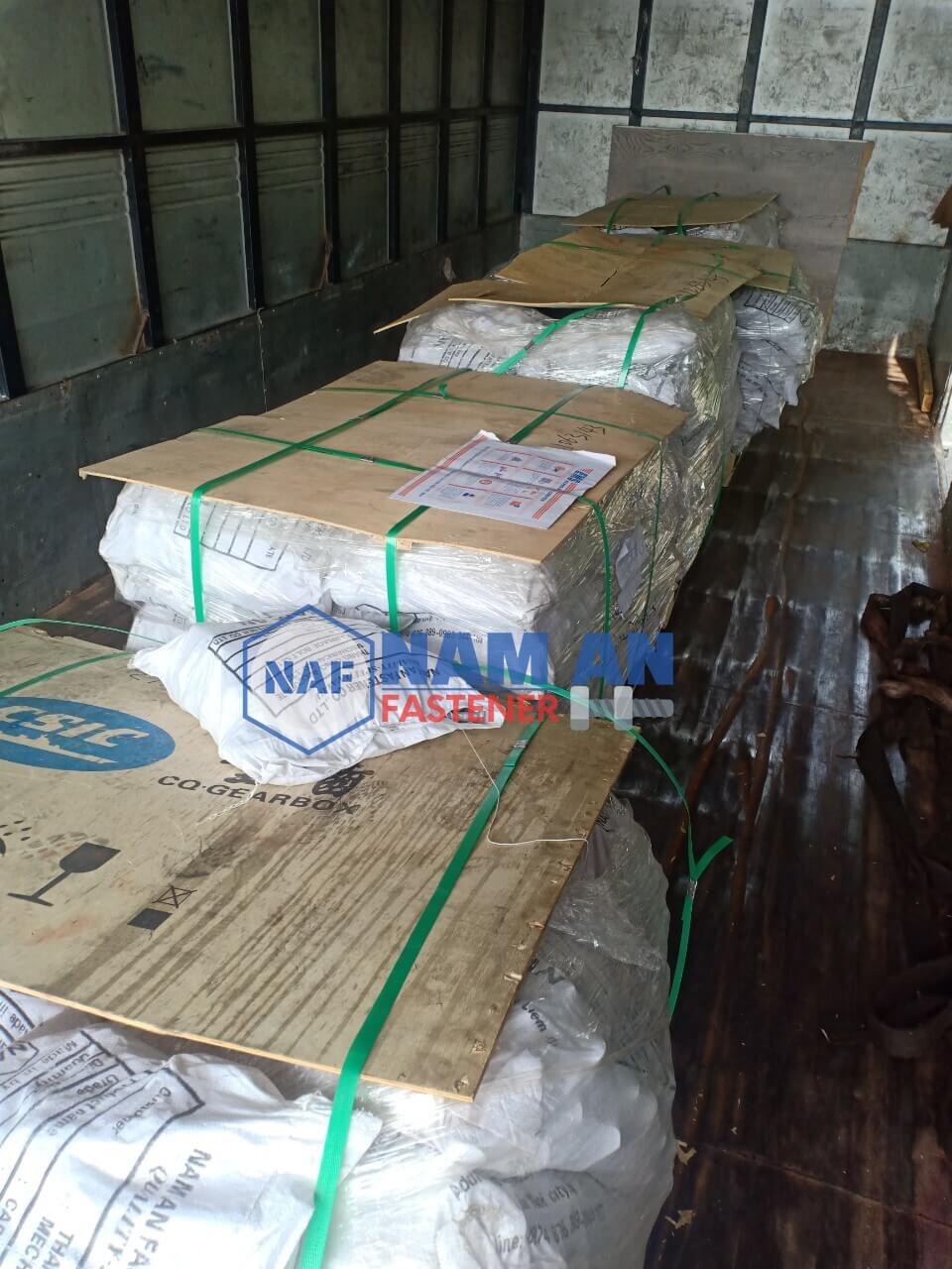 bu-long-dau-tron-co-vuong